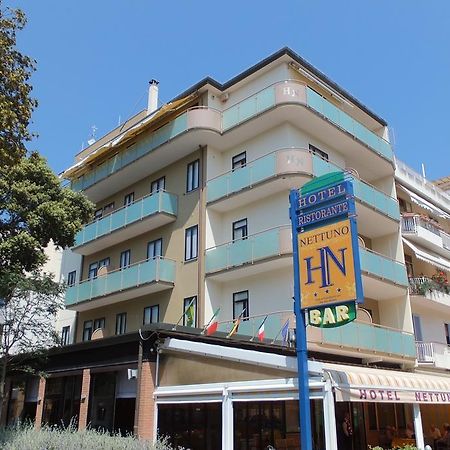 Hotel Nettuno Sottomarina Exterior photo