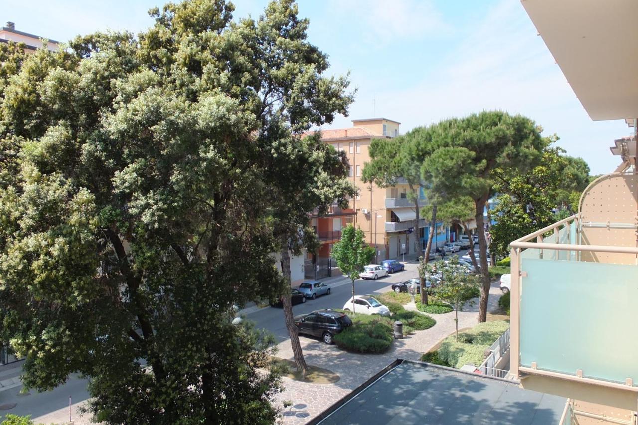Hotel Nettuno Sottomarina Exterior photo