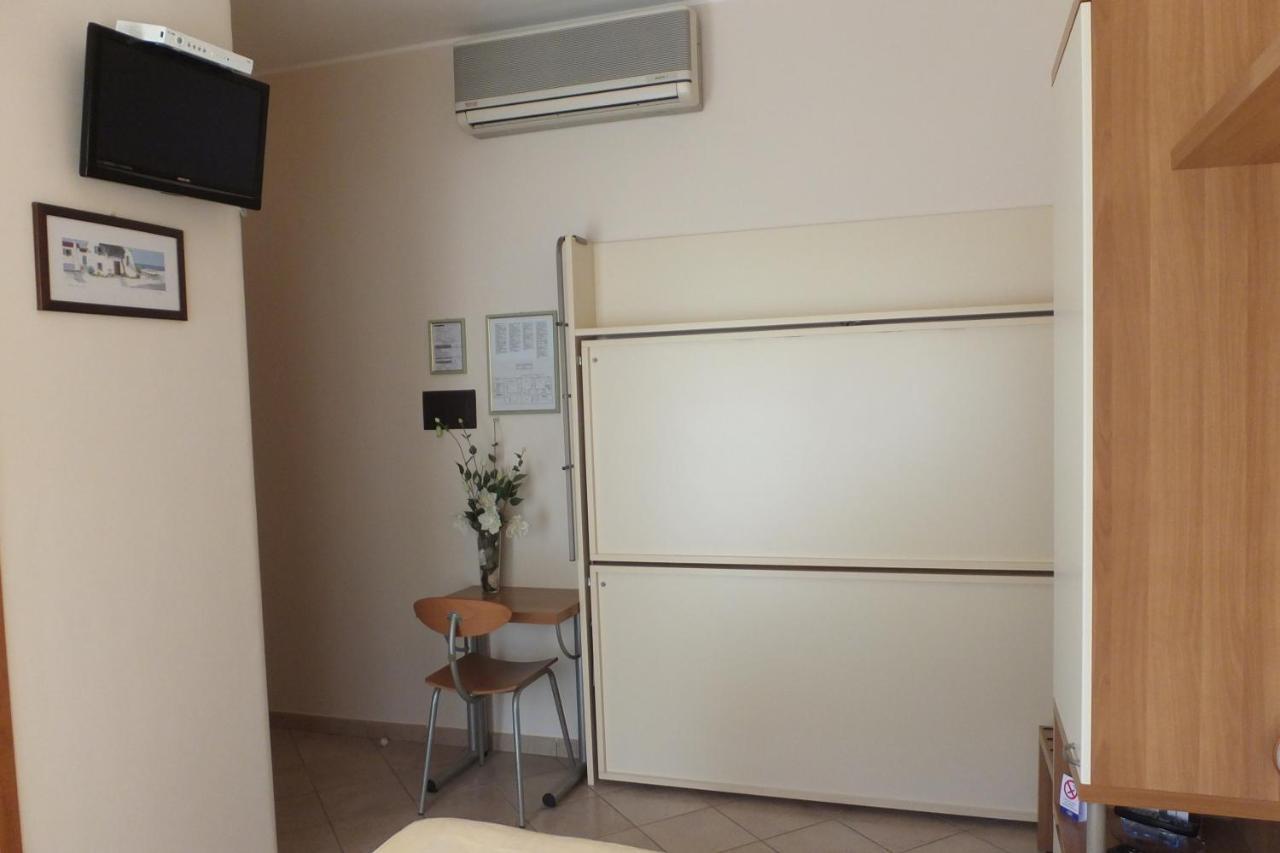 Hotel Nettuno Sottomarina Exterior photo